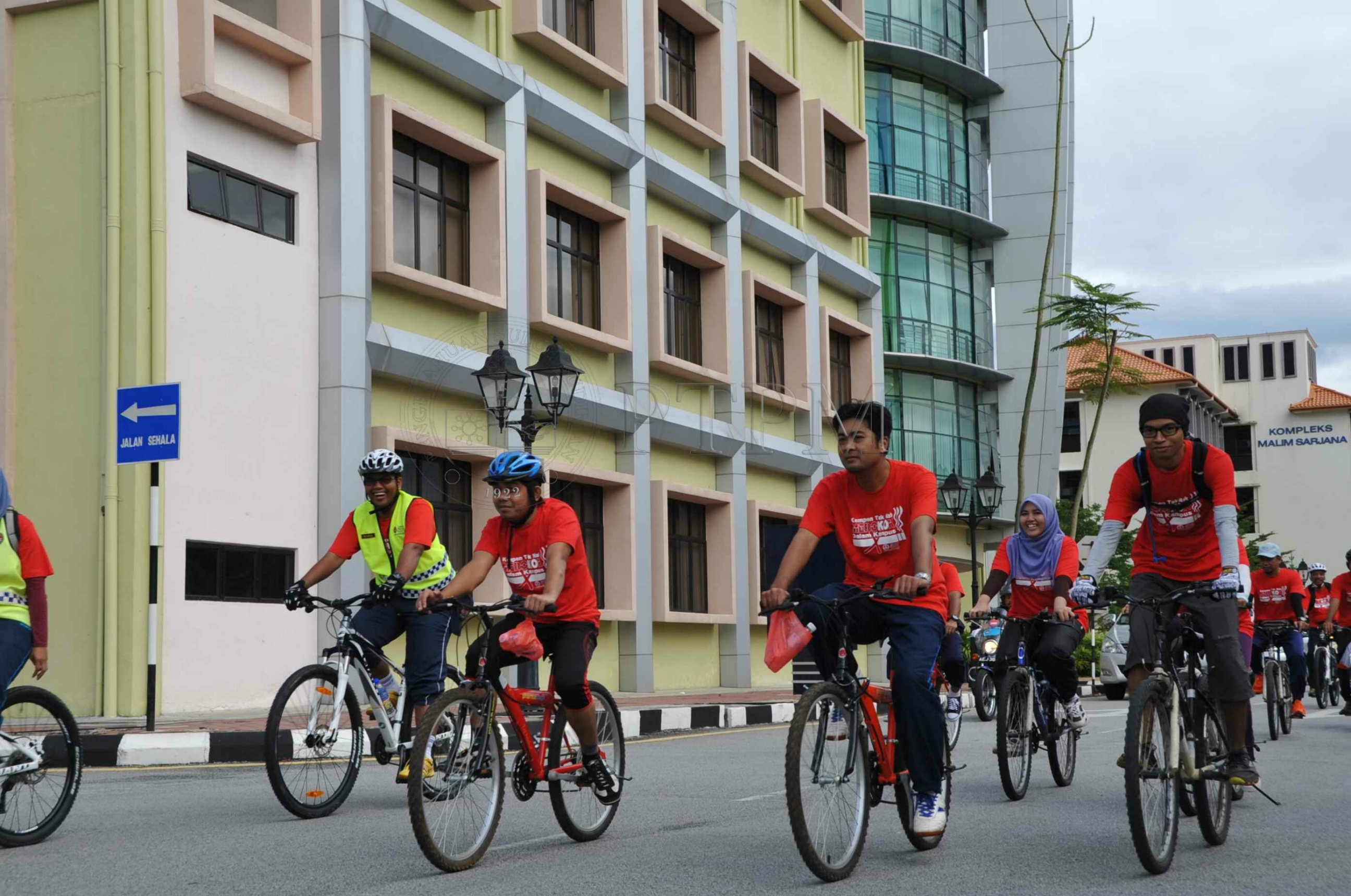 PRO 14 117 ROKOK PRO 9237